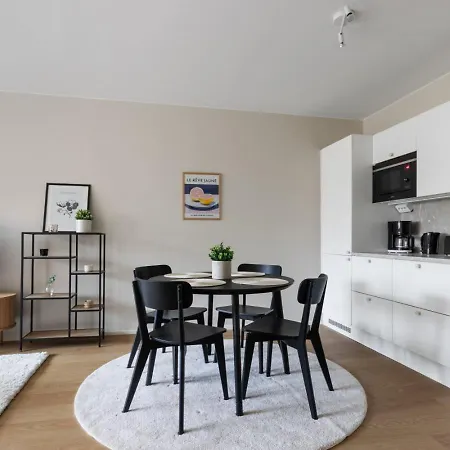 Fully Renovated 2-bedroom In Centrum *