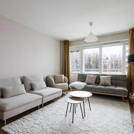 Fully Renovated 2-bedroom In Centrum * Lahti