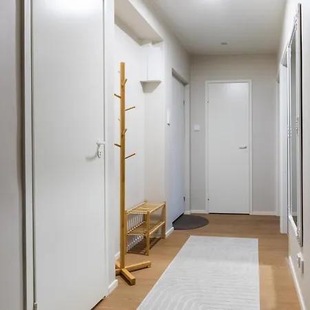 Fully Renovated 2-bedroom In Centrum Huoneisto Lahti