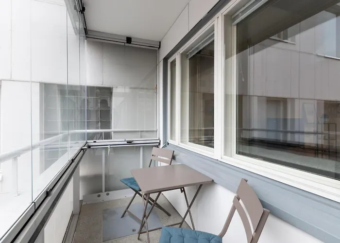 Fully Renovated 2-bedroom In Centrum Lahti